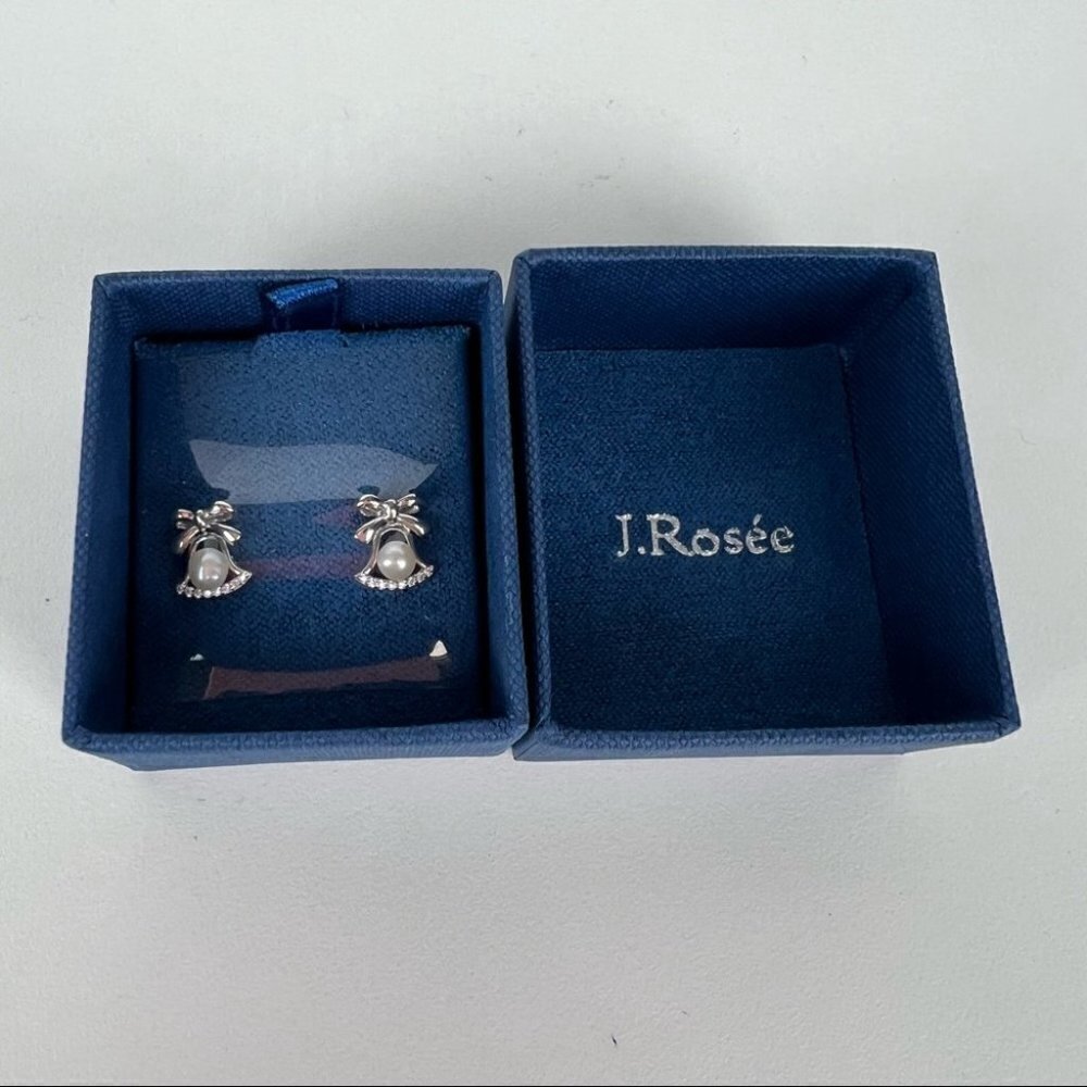 Nib - J.Rosée Chic Women 925 Sterling Silver, White Pearl Stud Earrings.